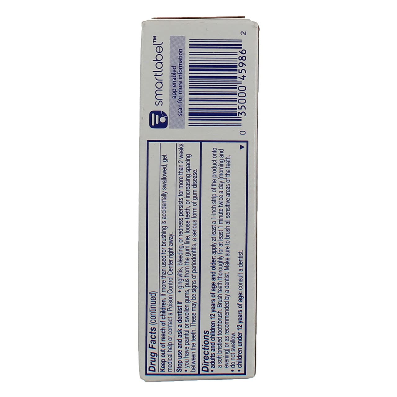 Colgate Total Menthe, ambiance salle de bains propice à l'hygiène.