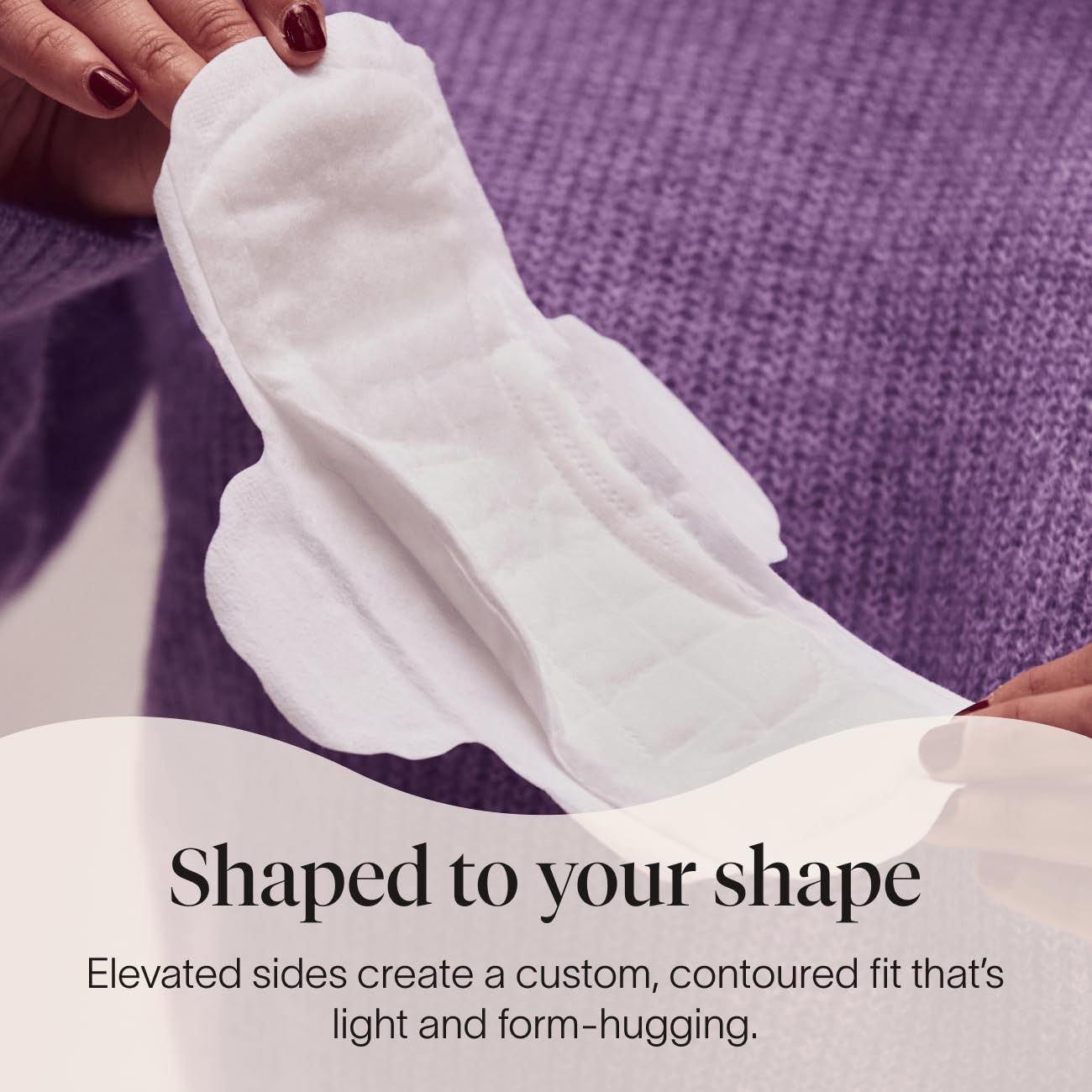 Cora serviette hygiénique — contour-confort, reste près du corps.