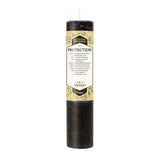 Bougie Coventry Creations de protection aux herbes, vue proche.