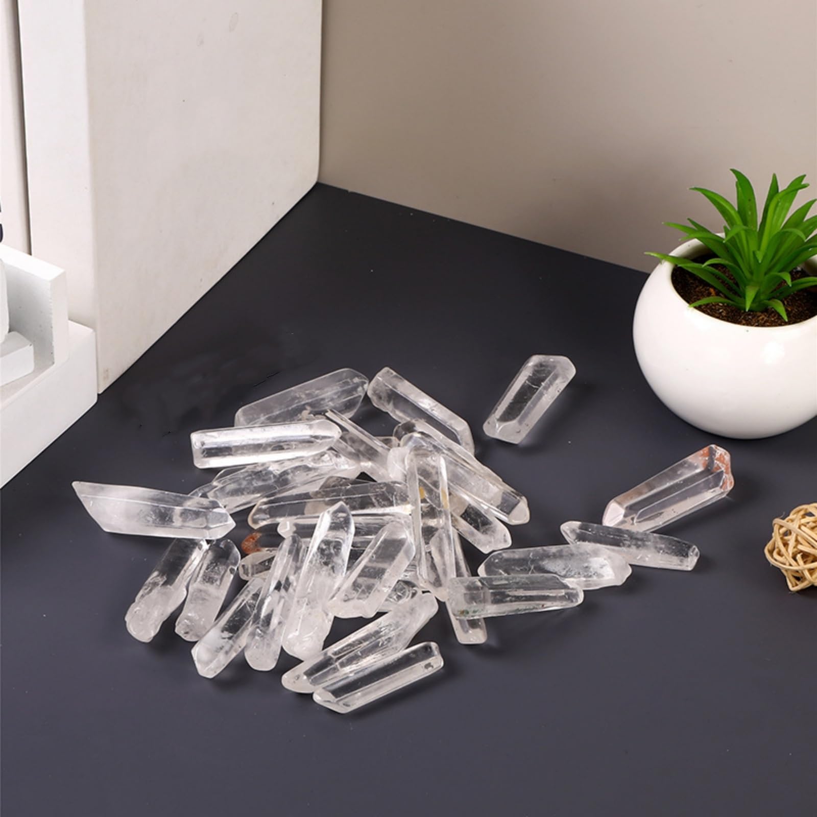 Covzoe quartz clair – pointe de cristal pour ambiance zen et purification d’espace.