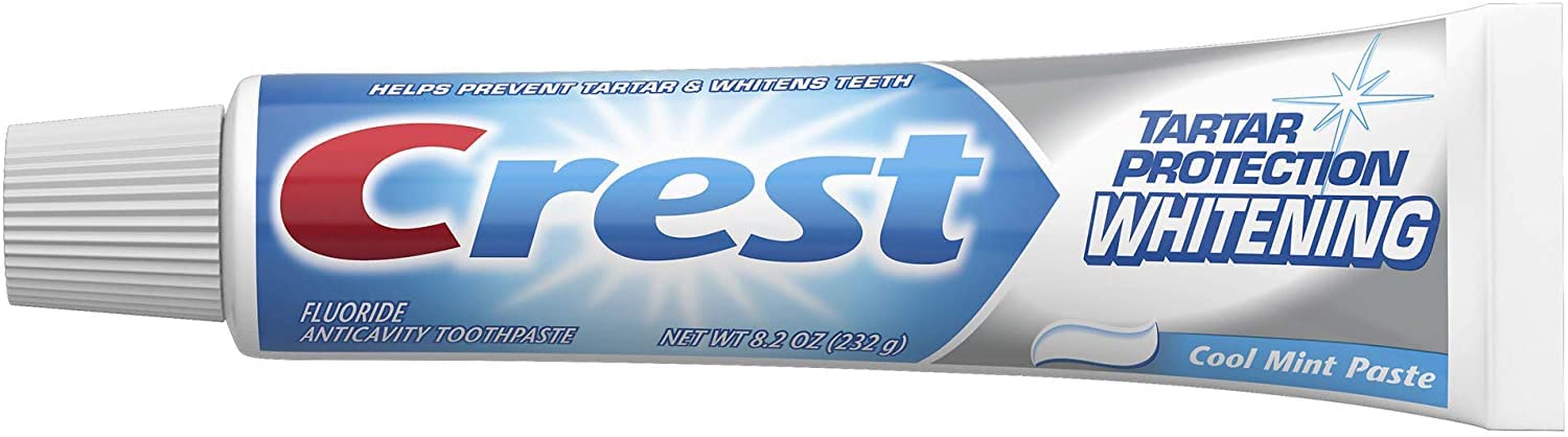 Texture du dentifrice Crest sur la brosse et sensation fraîche.