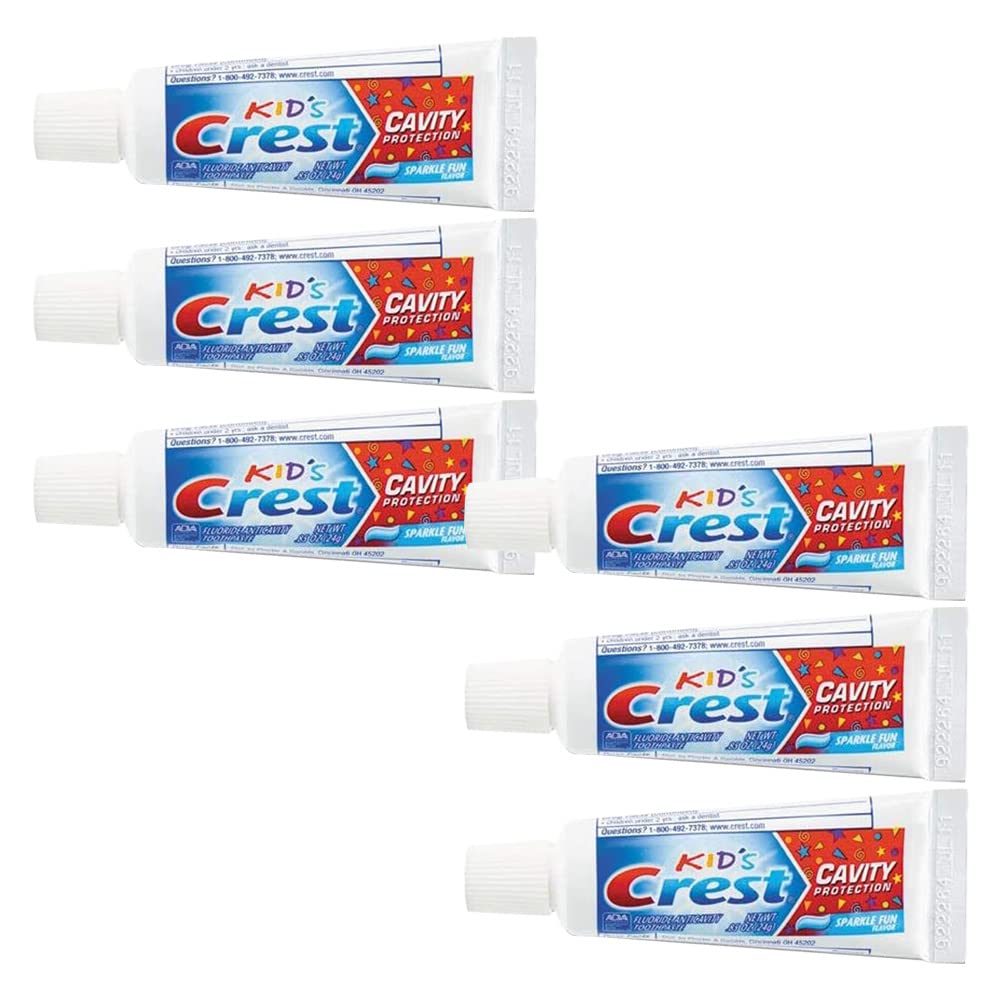 Crest dentifrice enfants, tube pratique pour les voyages et les routines quotidiennes.