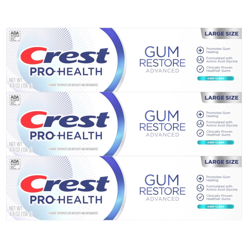 Texture crémeuse de la pâte dentaire Crest Pro-Health prête à l’emploi.