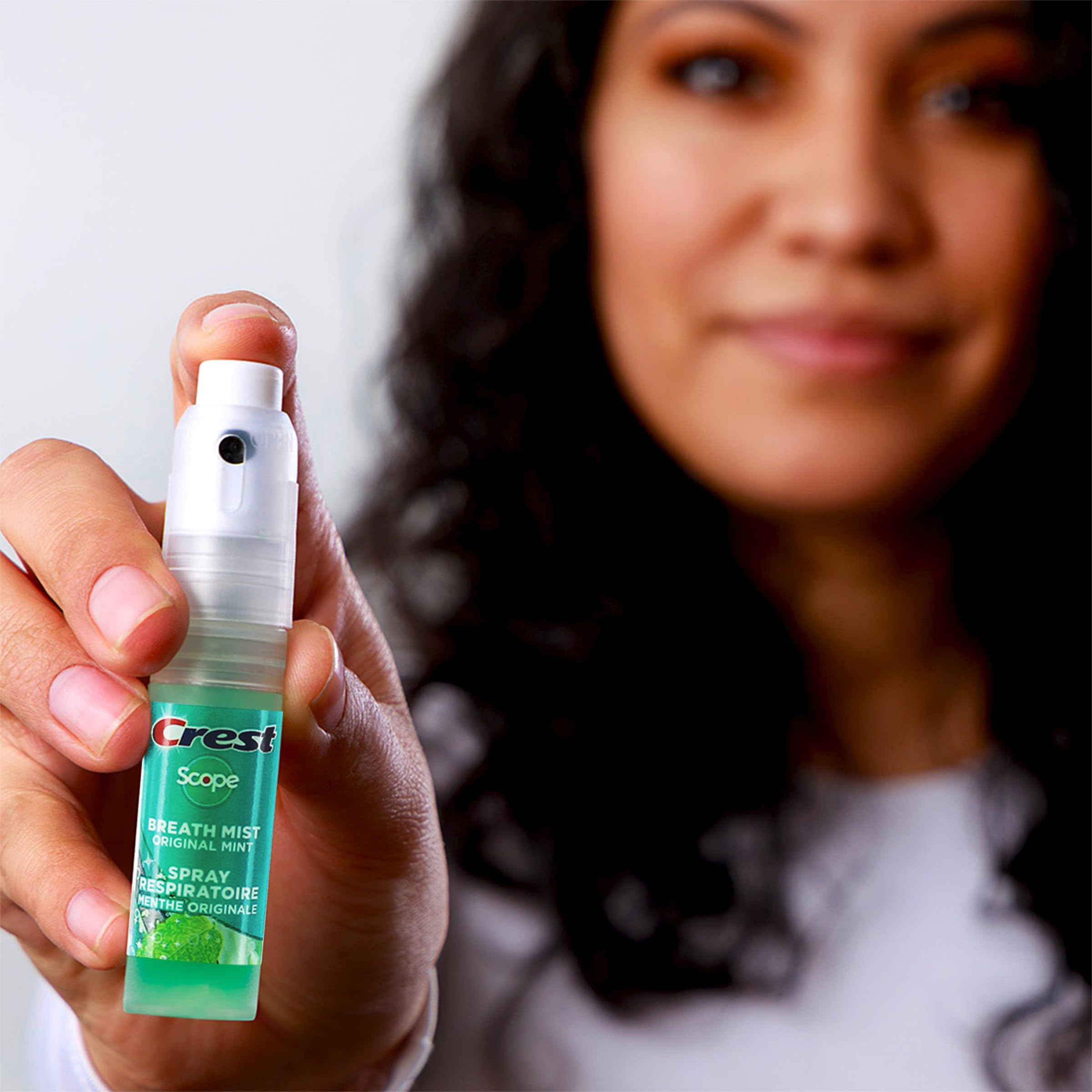 Crest Scope brume-menthe-portable : usage pratique dans le sac à main.