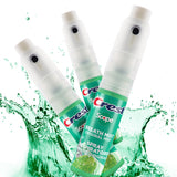 Crest Scope spray menthe, pratique et discret dans une trousse.