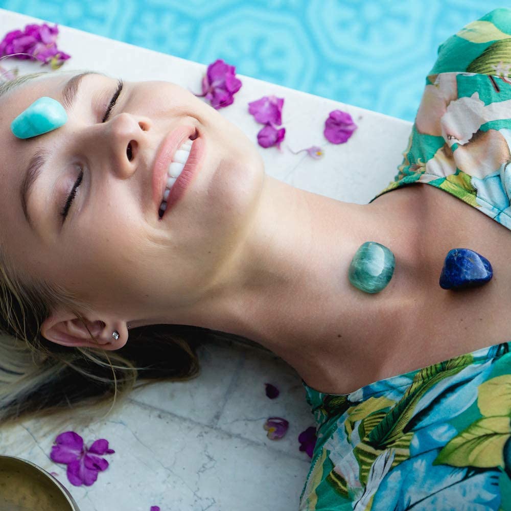 Crystalya améthyste, pierres polies lumineuses pour méditation et sommeil.