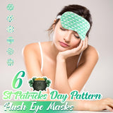 Masque yeux peluche Cuffbow vert, parfait pour dormir paisiblement en voyage.