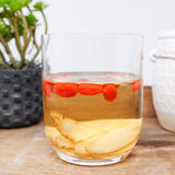DABC OAK LAND ginseng americain Wisconsin, tranches seches en gros plan.