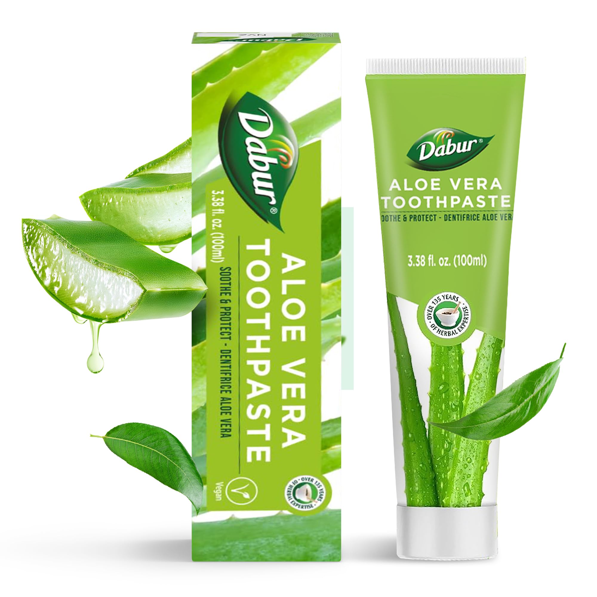 Dabur Aloe Vera dentifrice pour gencives saines et sourire naturel.