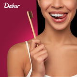 Design d'emballage Dabur Meswak facilement repérable en rayon.