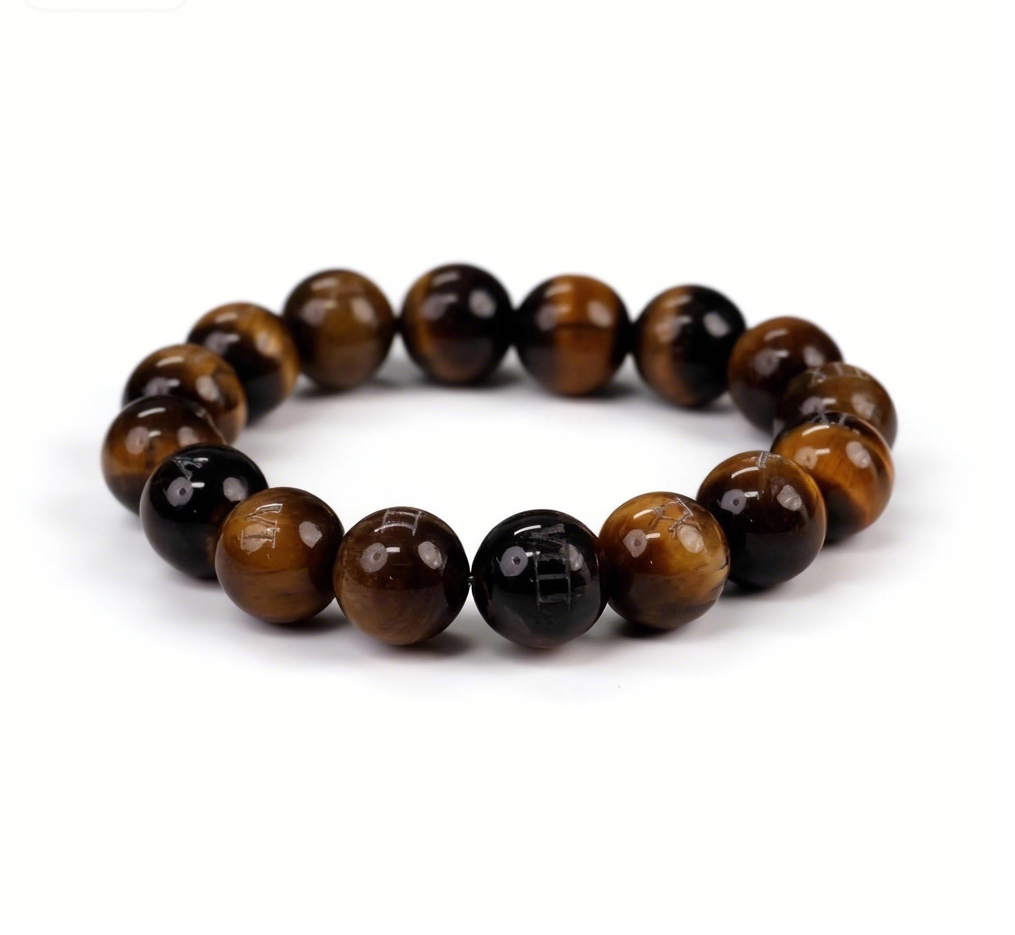 Bracelet Dare to Mystic oeil-de-tigre gravé pour concentration.