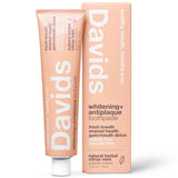 Davids dentifrice sans fluor, tube visible et emballage recyclable sur le comptoir.
