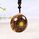 Day Day Up sri-yantra design-sacree orgonite, bijou polyvalent pour yoga et méditation.