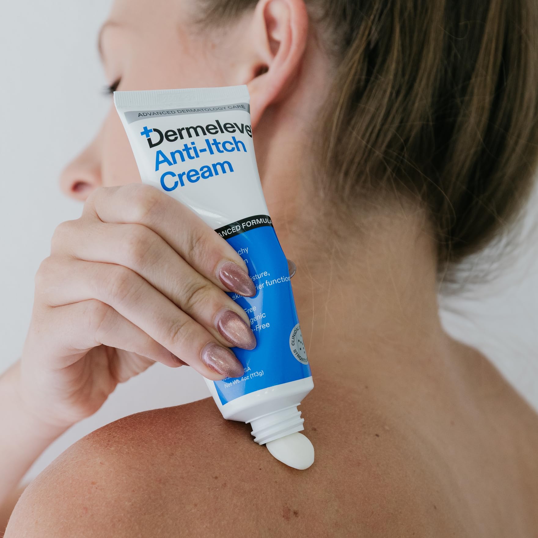 Crème Dermeleve développée avec des dermatologues et fabriquée par une société scientifique américaine.