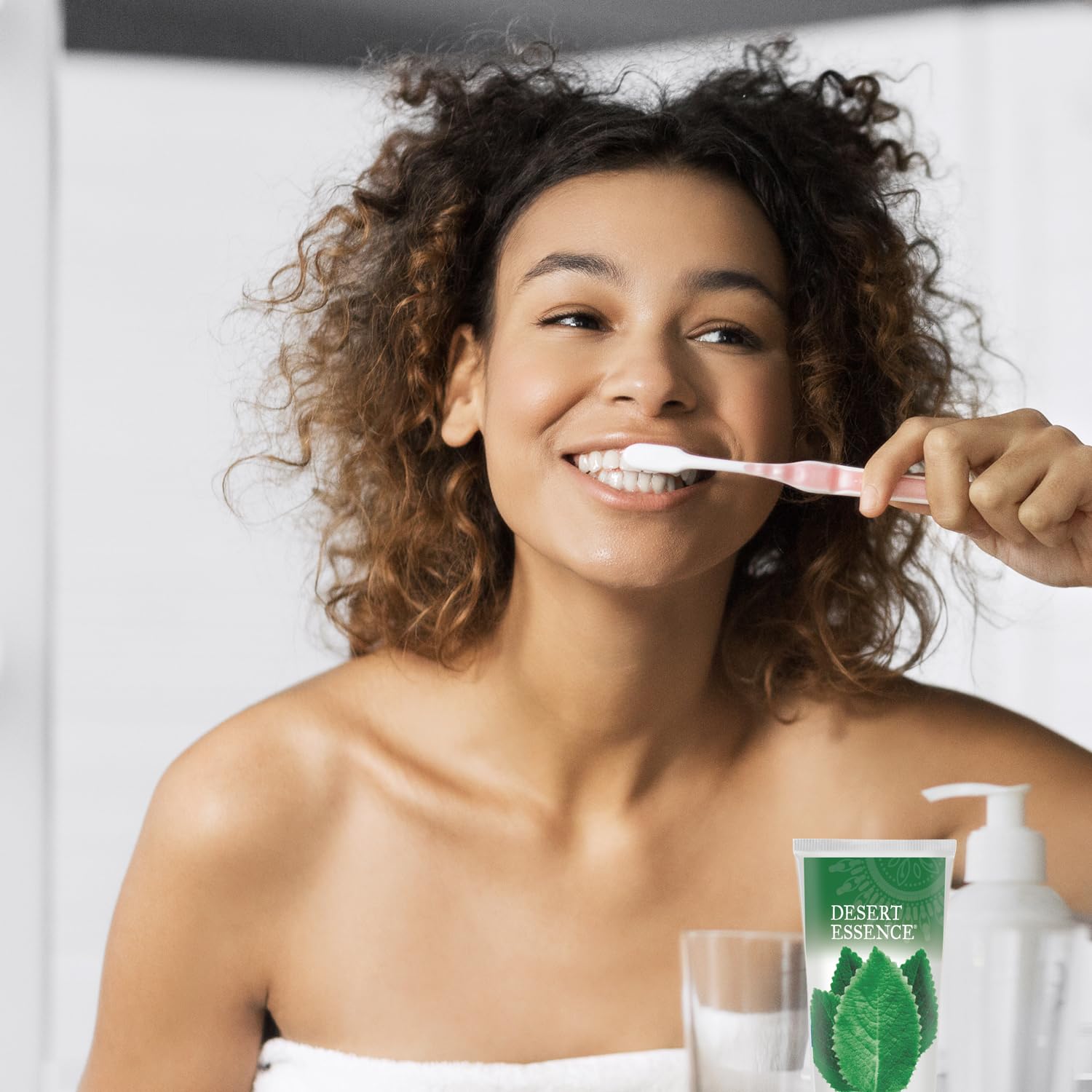 Dentifrice Desert Essence Menthe Tea Tree – sensation fraîche après le brossage.