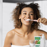 Desert Essence dentifrice prébiotique menthe — sans tensioactif agressif pour une routine naturelle.