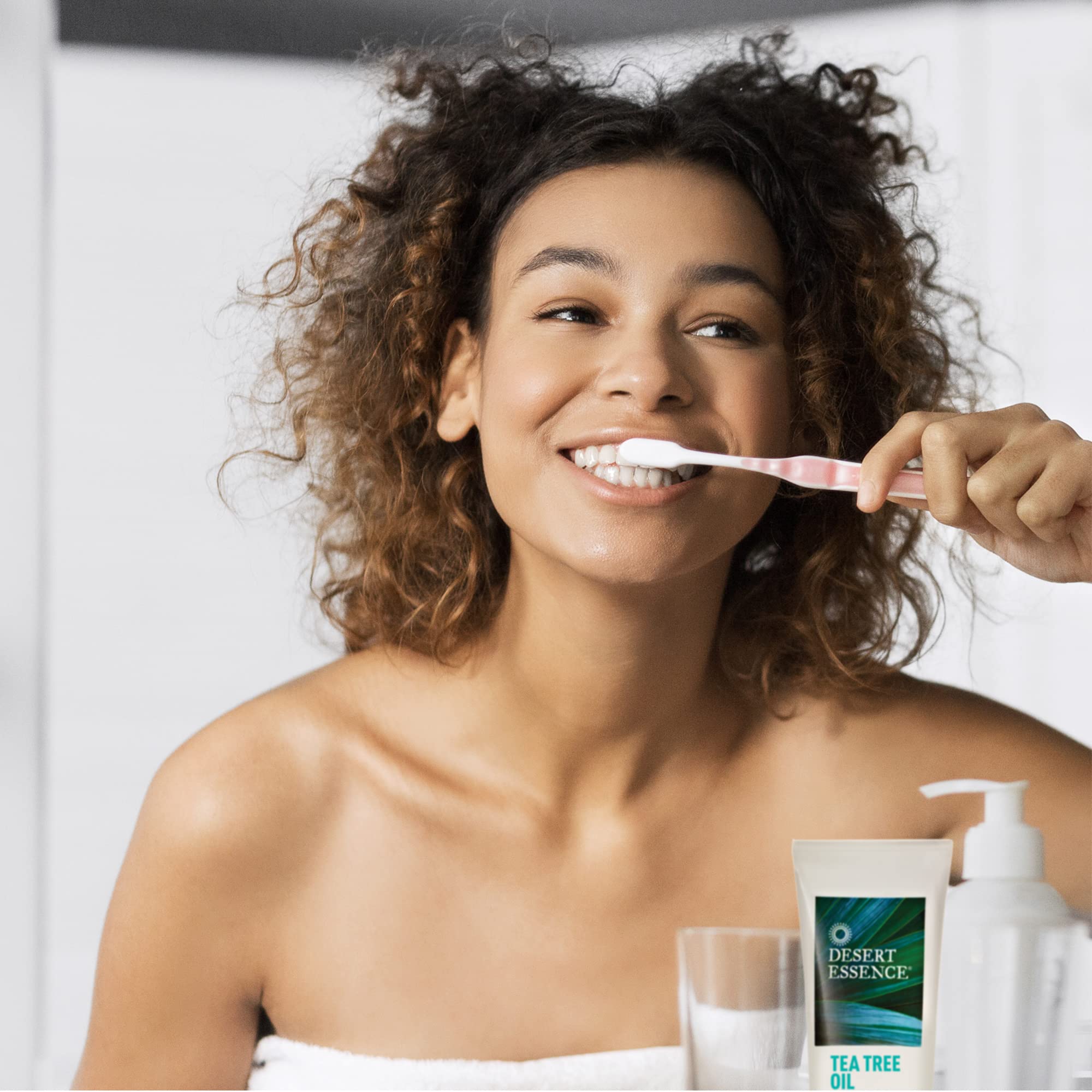 Gencives saines grâce au dentifrice Desert Essence et ses ingrédients naturels