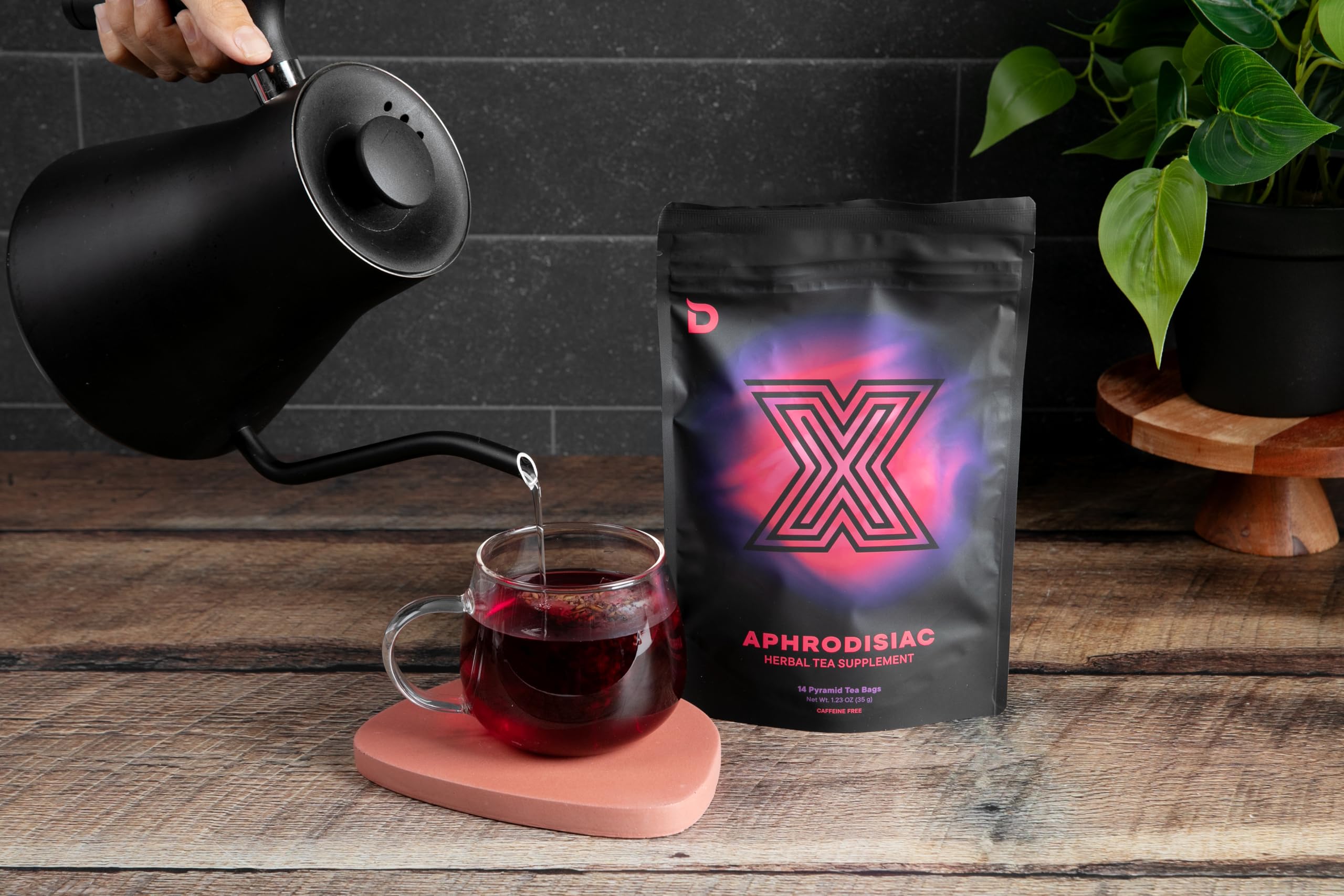 Hibiscus Deviant Blends – infusion acidulée et parfumée pour début de soirée.