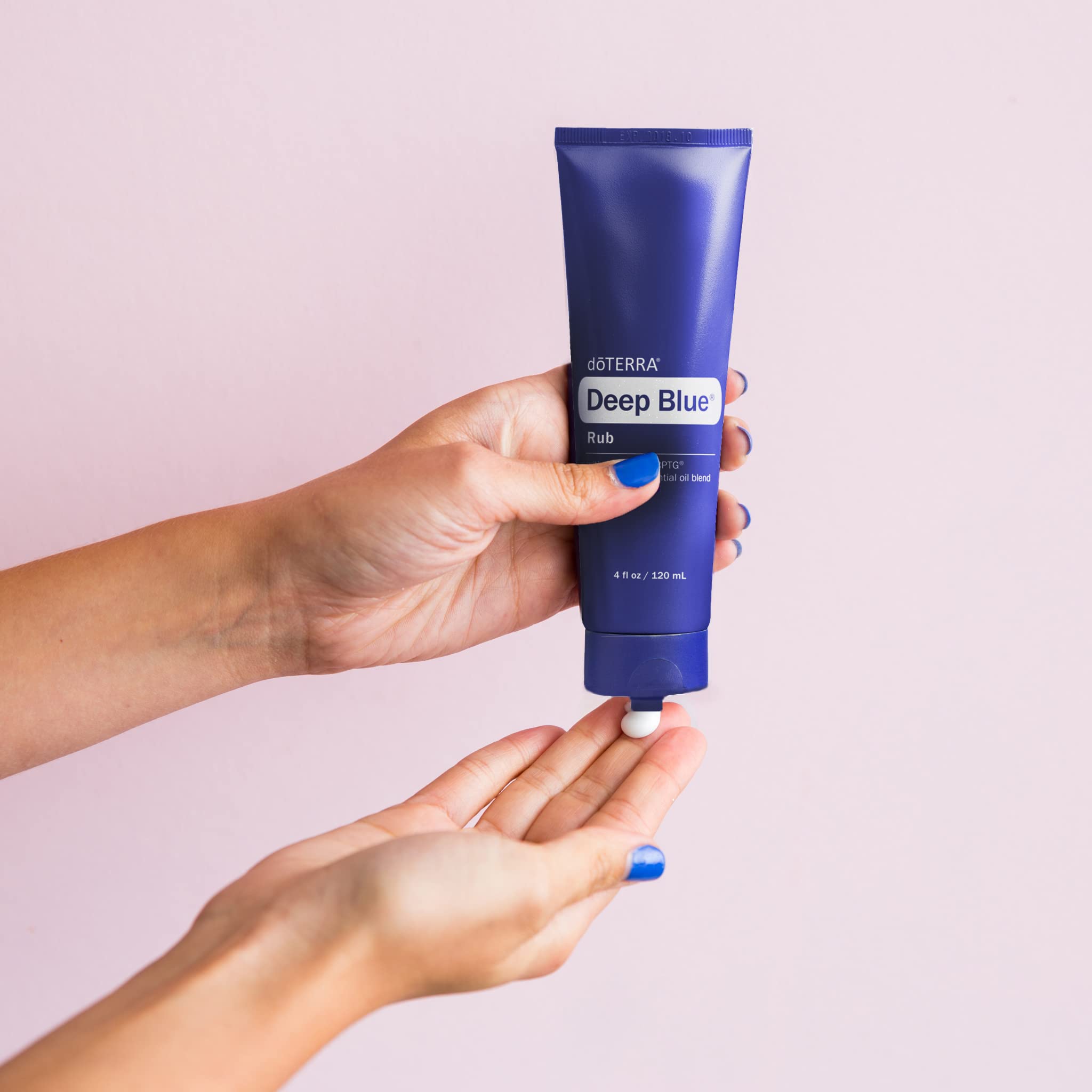 DoTERRA Deep Blue Rub : zone musculaire ciblée apaisée grâce à une formule hydratante.