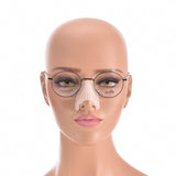 DOCTOR CO EYEWEAR confort ultra-léger adapté au quotidien postchirurgie.