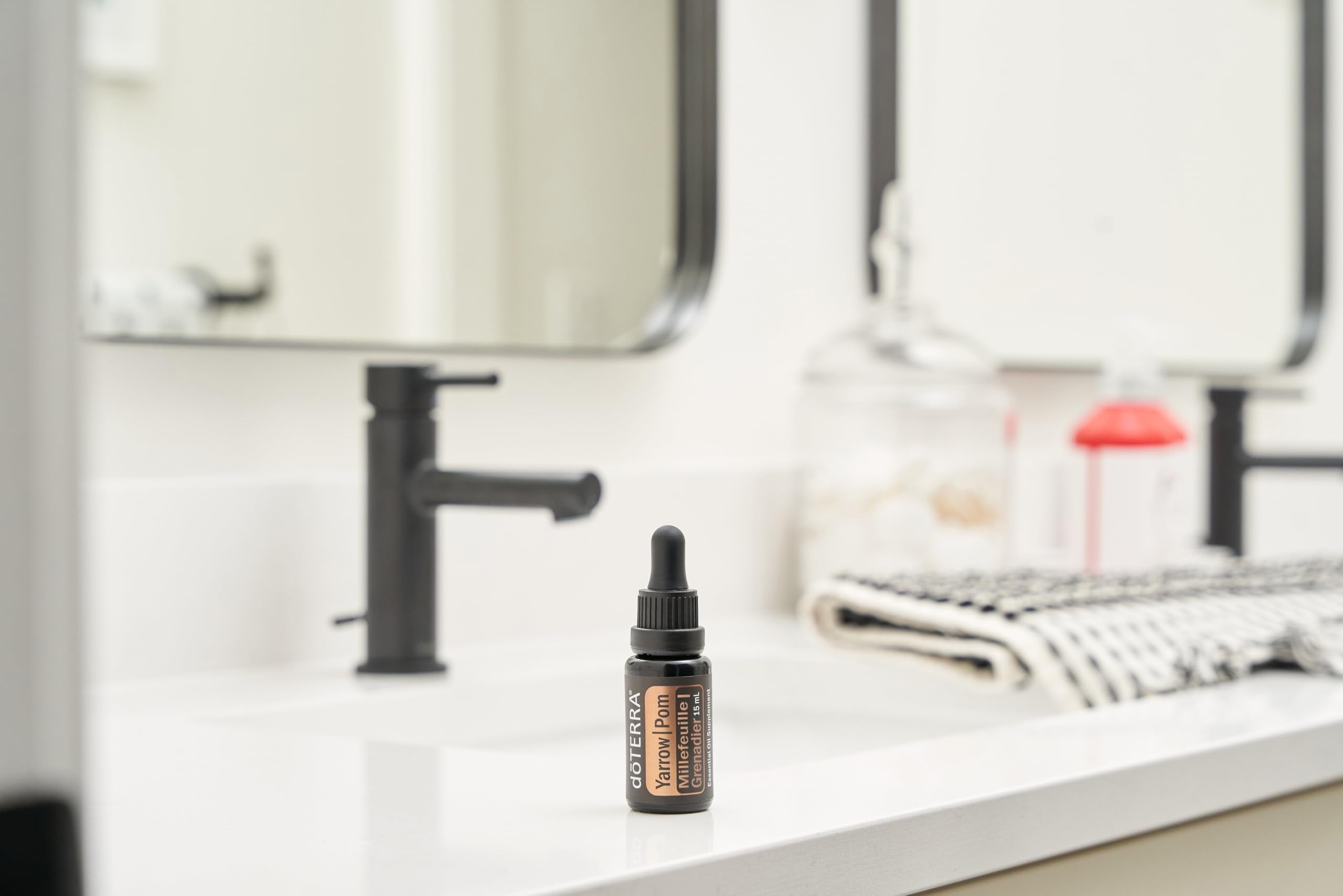 doTERRA Yarrow|Pom – Distributeur goutte, précision lors de l application.