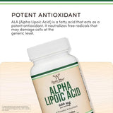 Double Wood Alpha Lipoïque: impression de versement des capsules dans un verre.
