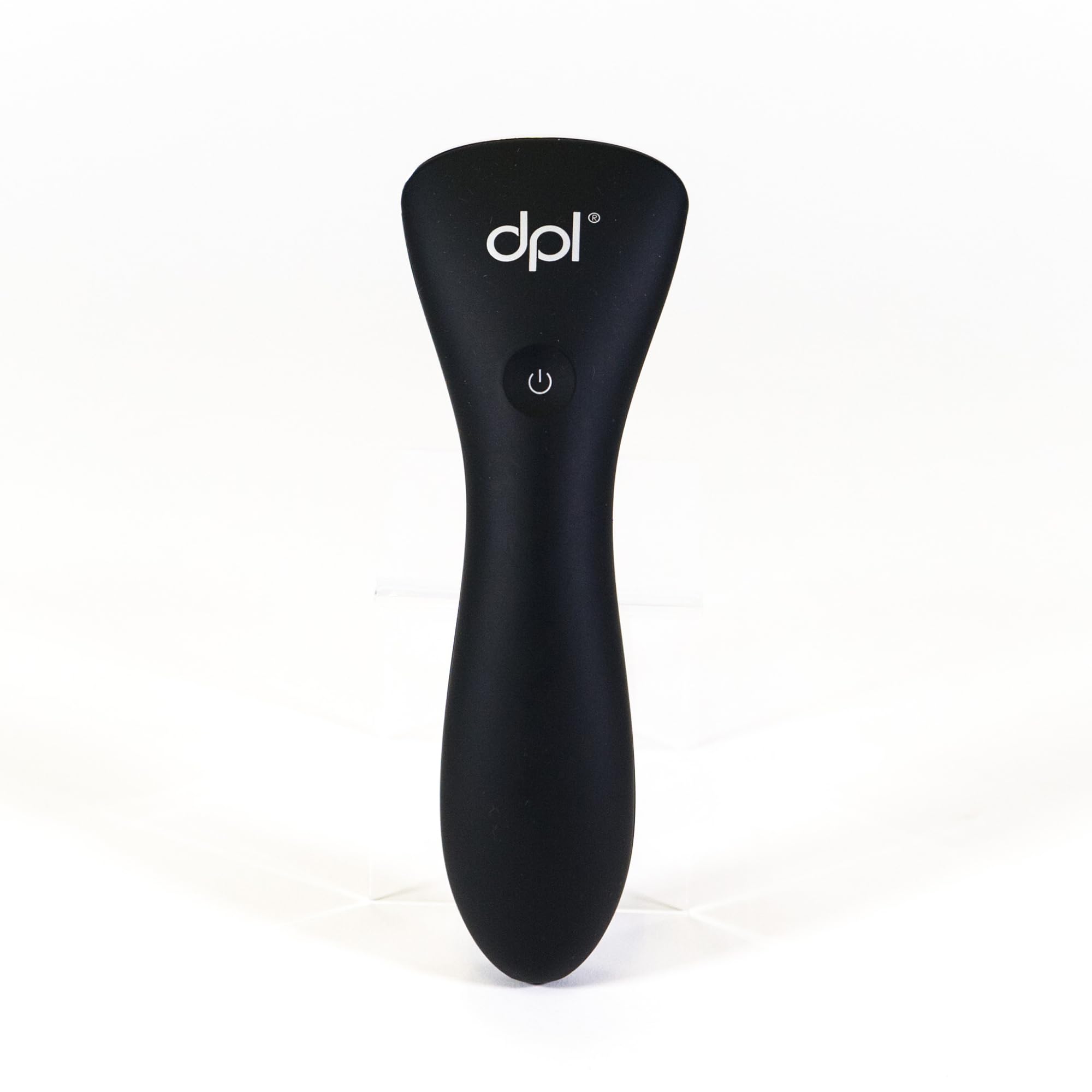 Bâton de thérapie LED DPL appliqué sur le dos pour douleur ciblée.