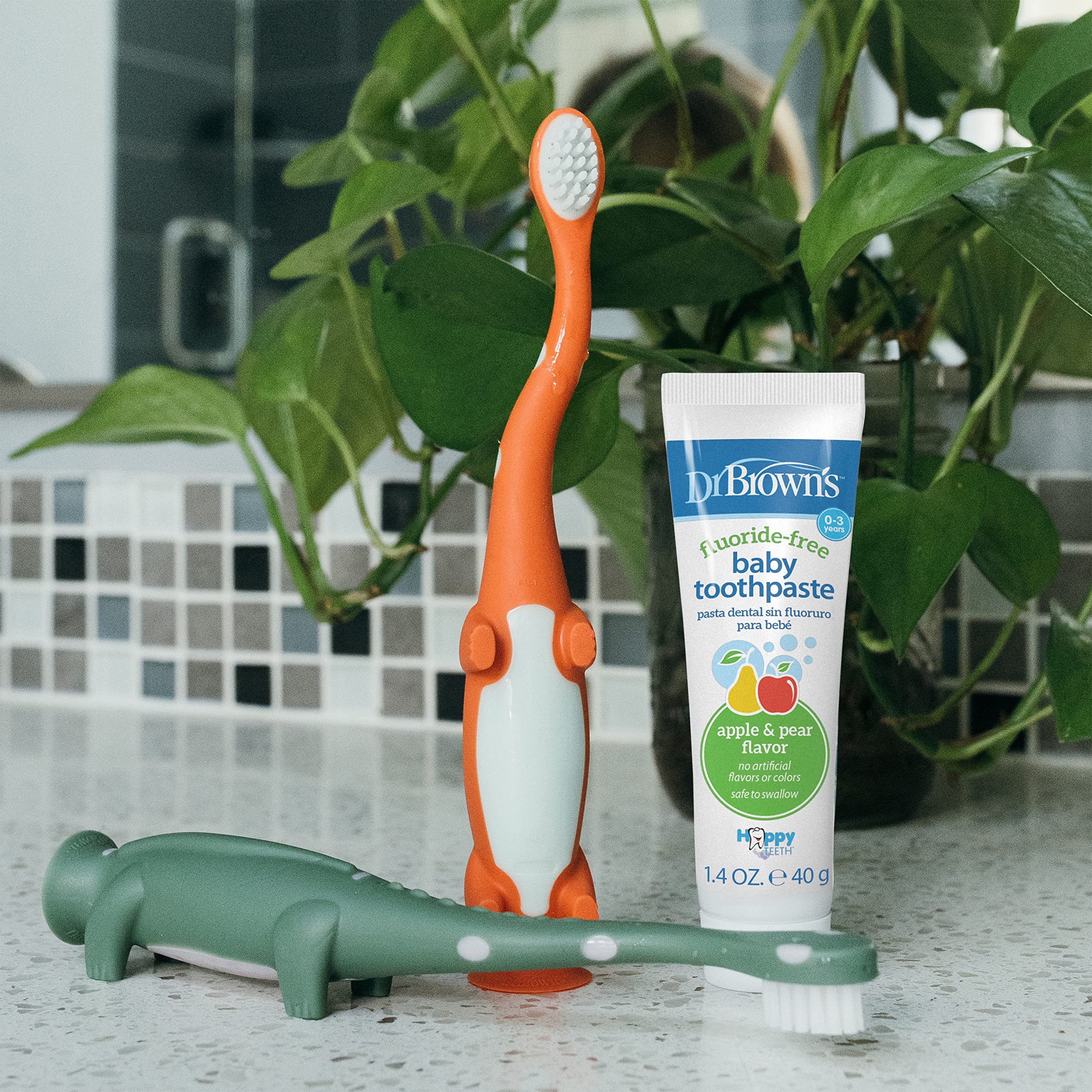 Emballage attrayant Dr. Brown's prêt à offrir la brosse dinosaure.