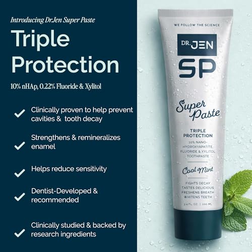 Dr Jen Super Paste tube dentifrice gros plan menthe pour rafraîchir l'haleine.