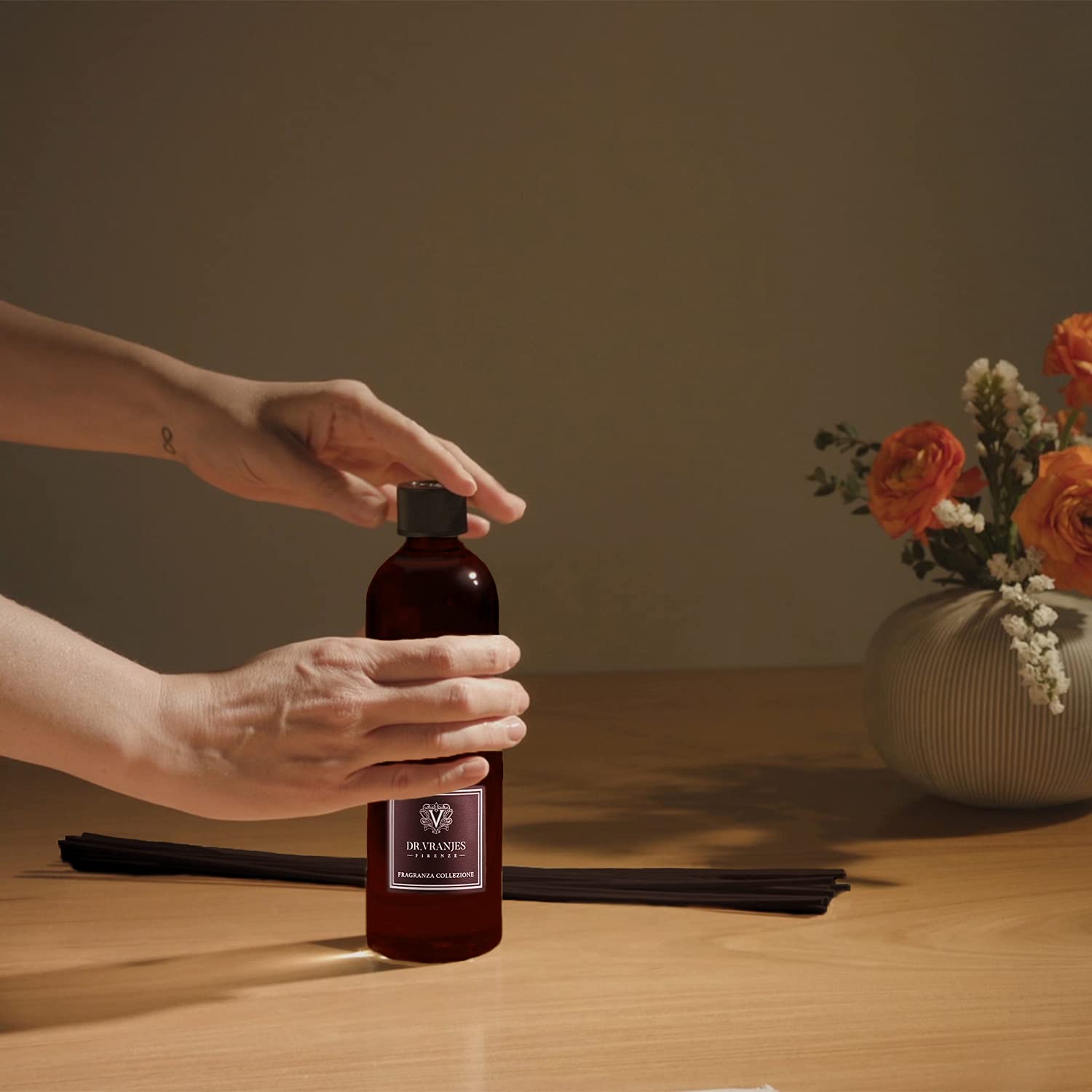Le capuchon soigné préserve l’esthétique du produit.