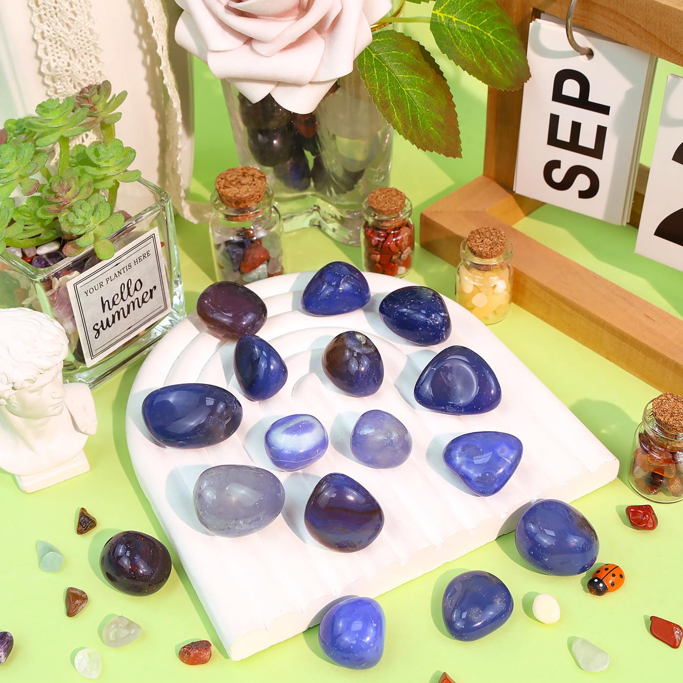 DUQGUHO, pierre corneline bleue polie, parfaite pour bijoux et décoration.
