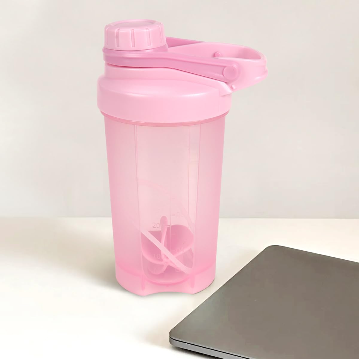 Compatibilité lave-vaisselle pour un nettoyage rapide après l'entraînement.