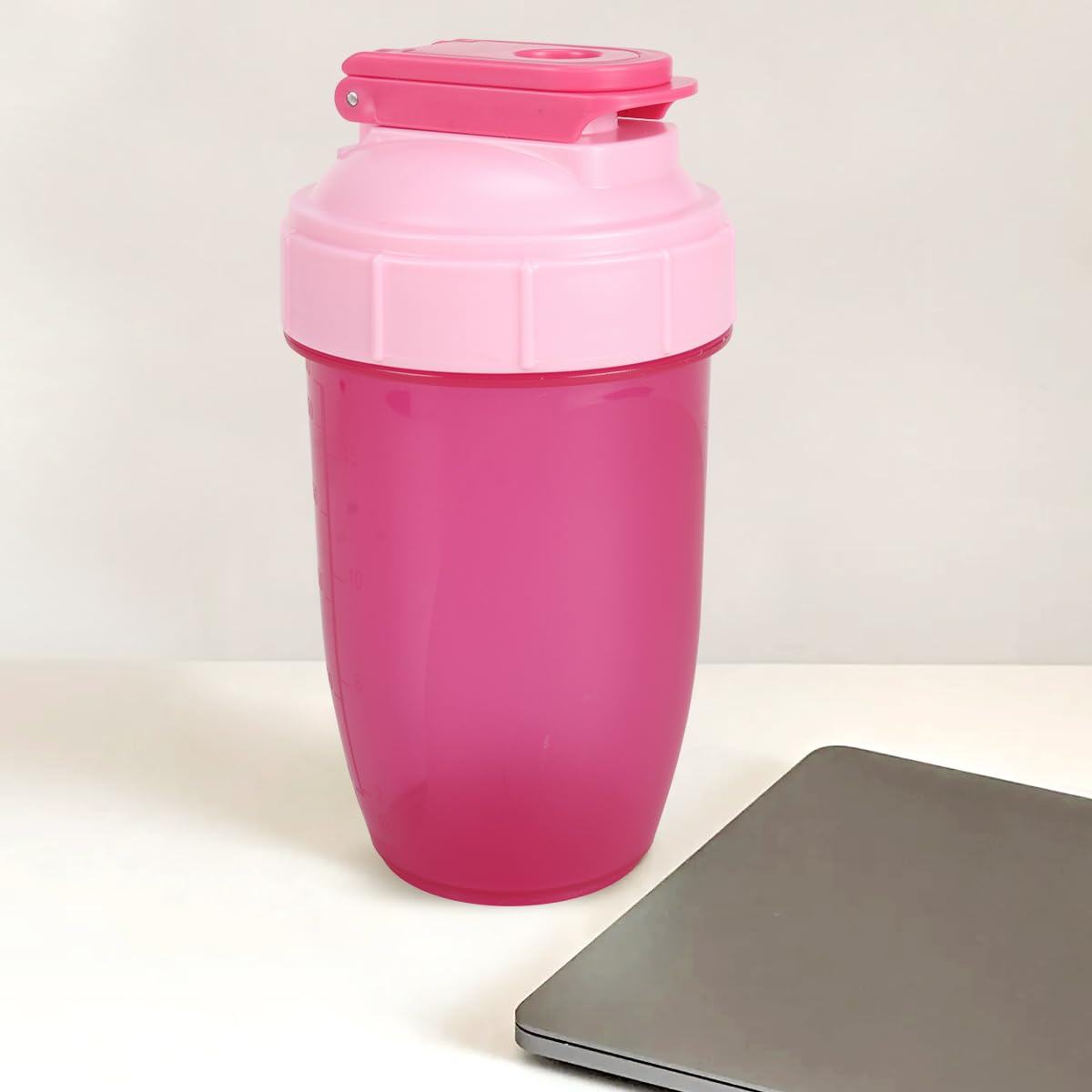 Bouteille mélangeuse D.Y.A lavable au lave-vaisselle pour un entretien rapide.