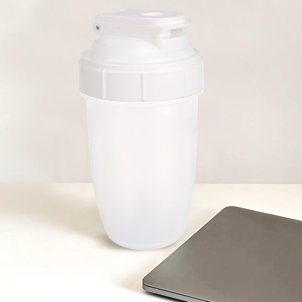 Poignée-portable du shaker D.Y.A facilite le transport