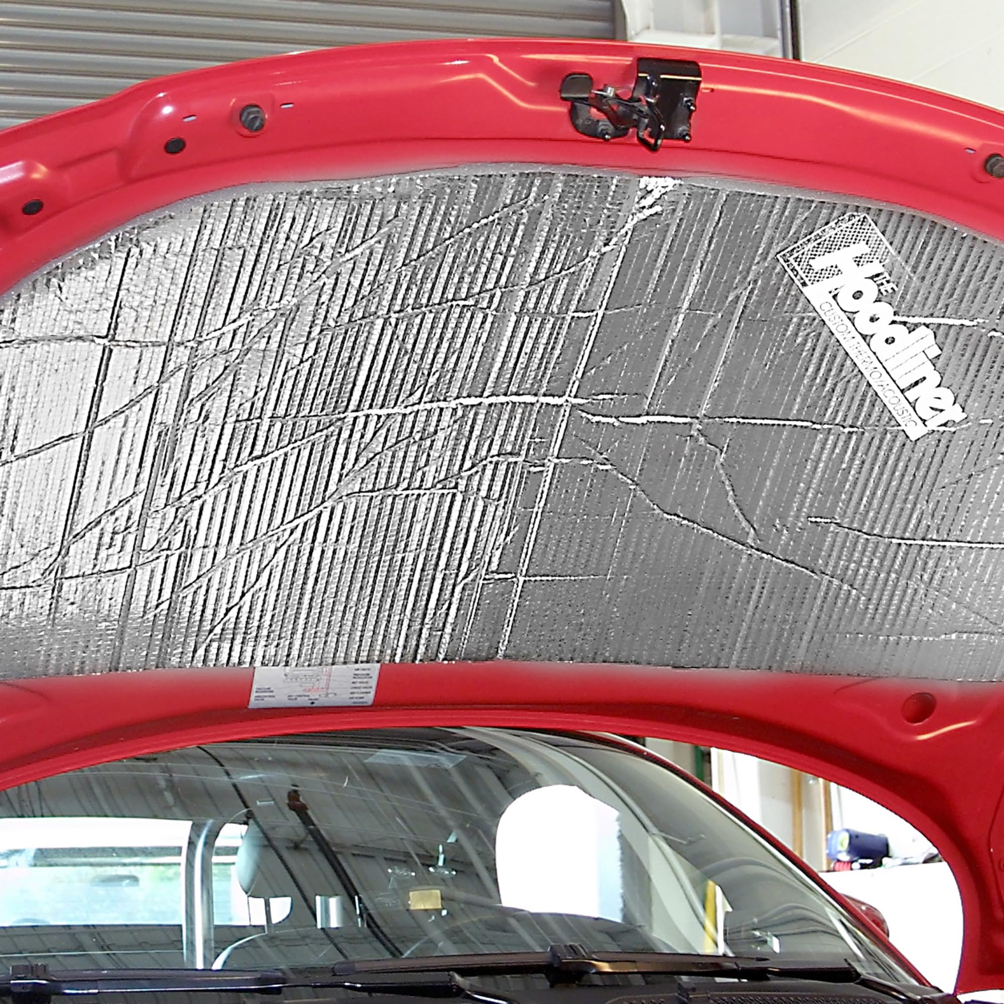 Dynamat Hoodliner, revetement-aluminise-reflet-chaleur: réflexion de chaleur possible.