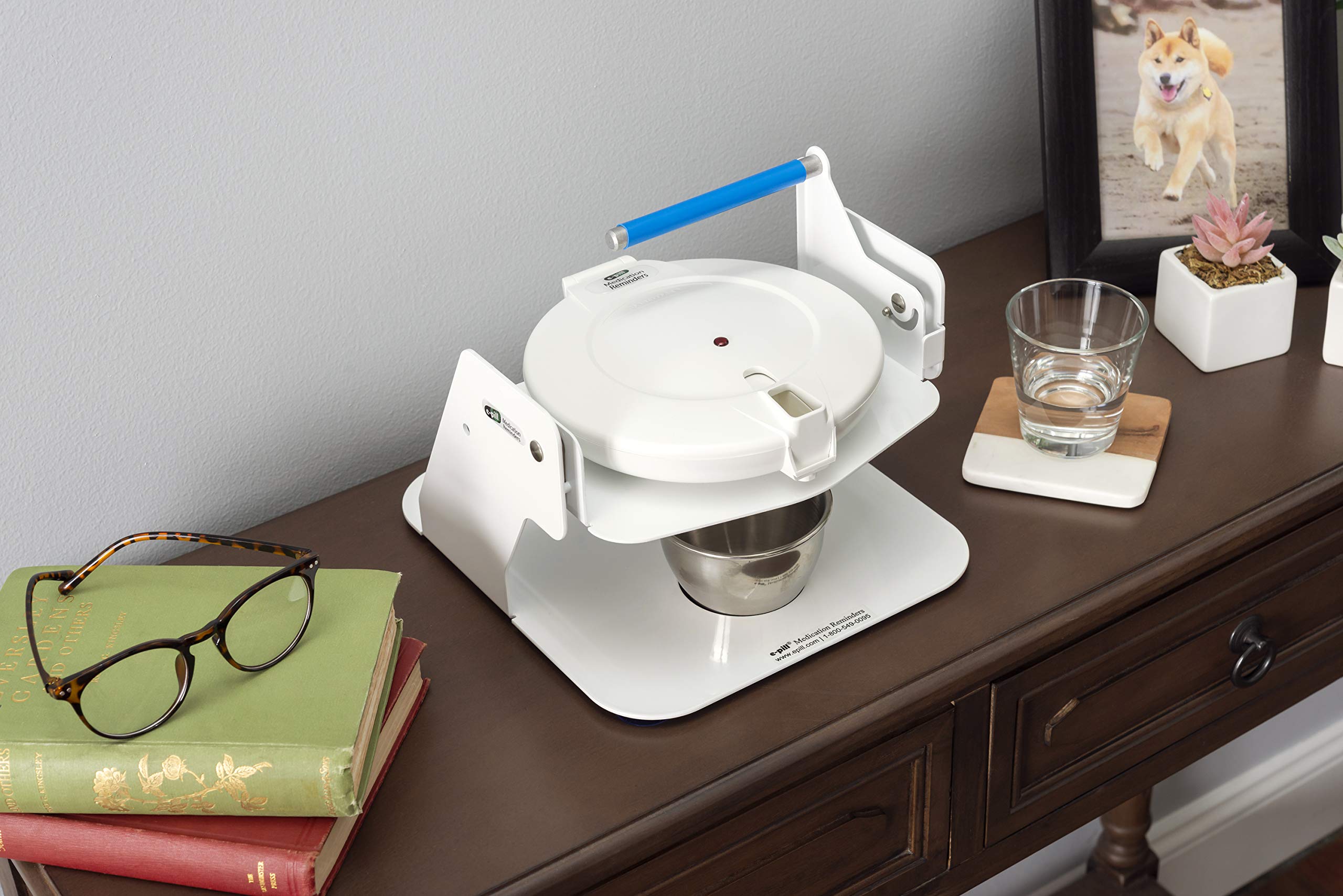 e-pill MedTime Station : design blanc élégant s'intégrant à votre intérieur.