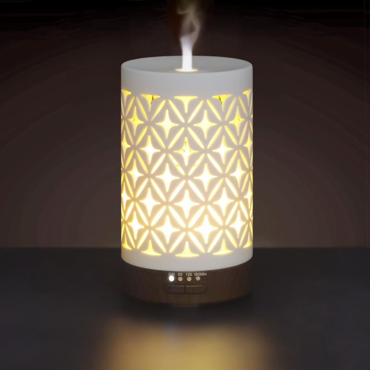 Diffuseur Earnest Living en céramique blanche de 100 ml pour une ambiance apaisante.