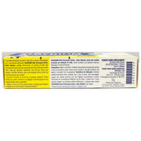 Geste de brossage avec le dentifrice Banane Elgydium Kids sur une brosse adaptée.