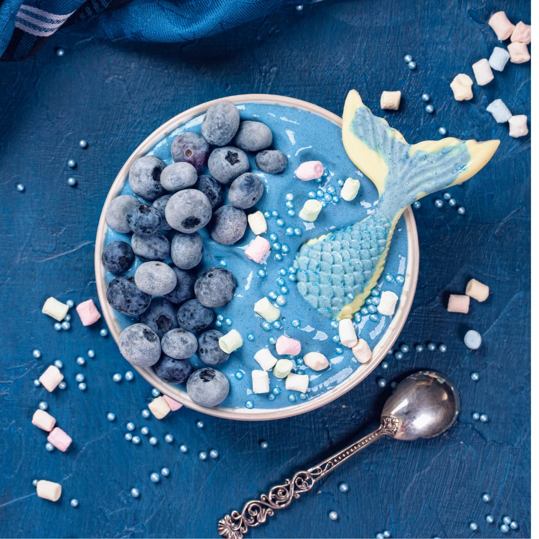 Ellie's Best poudre spiruline bleue organique, intégrée sans goût fort dans les boissons.