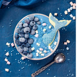 Ellie's Best poudre spiruline bleue organique, intégrée sans goût fort dans les boissons.