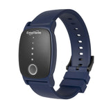 EmeTerm Explore bracelet anti-nausee porté pour soulager les nausees lors de trajets