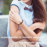 EnerMagiX bracelet cuivre — design raffiné qui complète une tenue polyvalente.