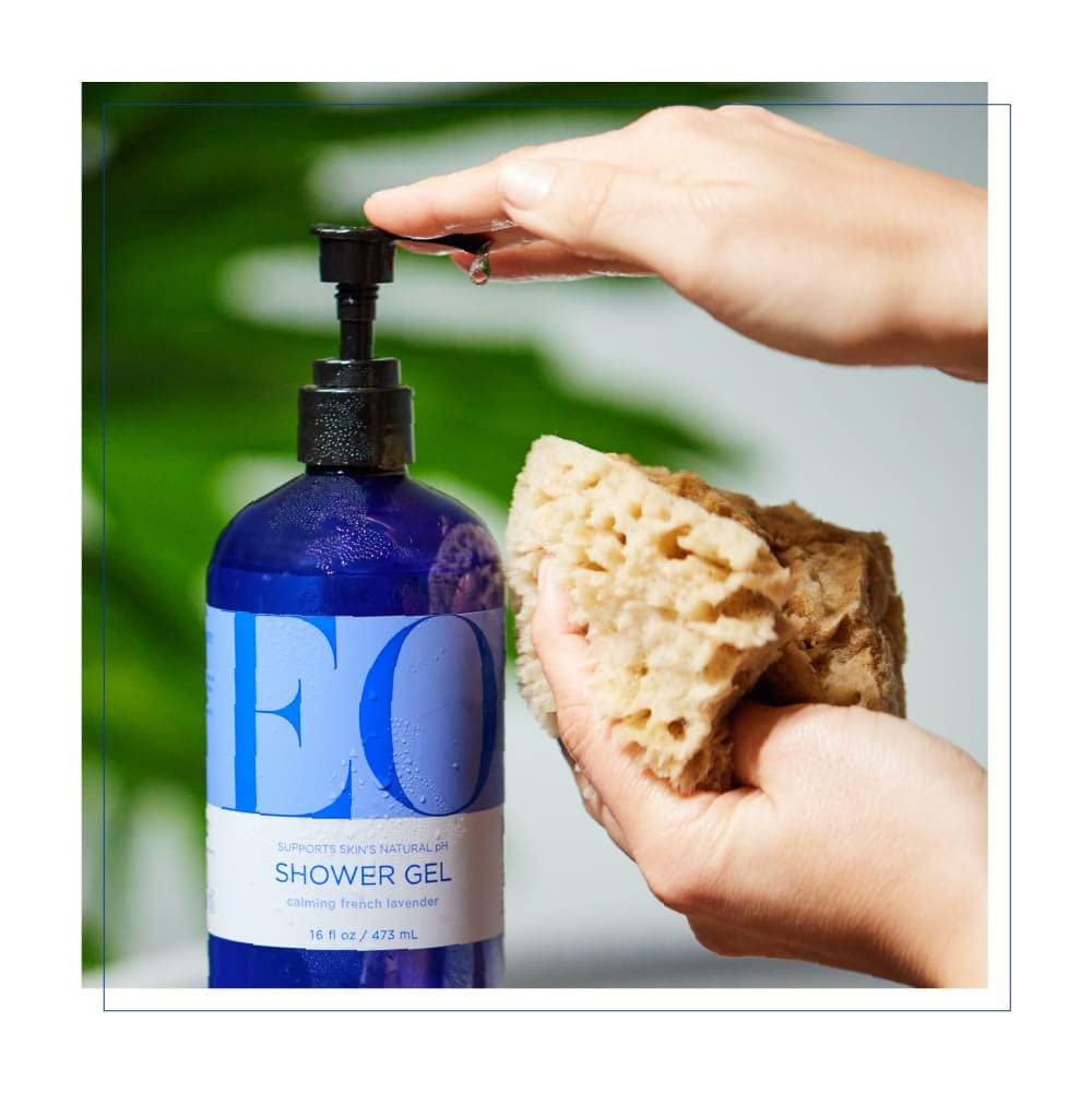Ambiance bain: flacon translucide et bouchon pratique.
