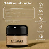 Essencraft Shilajit résine dans tasse chaude pour démarrage quotidien.