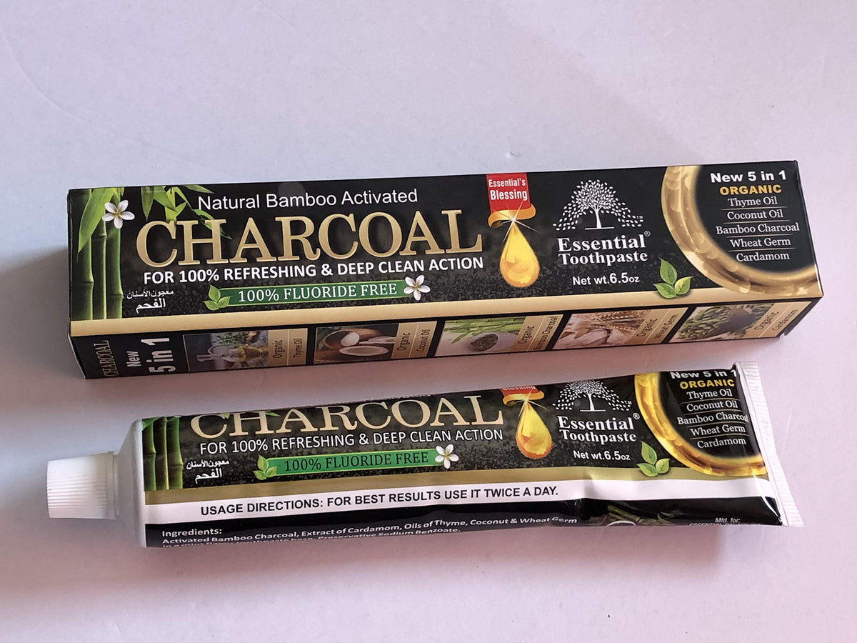 Essential Palace dentifrice charbon bambou, rafraîchit l'haleine et nettoie en douceur.