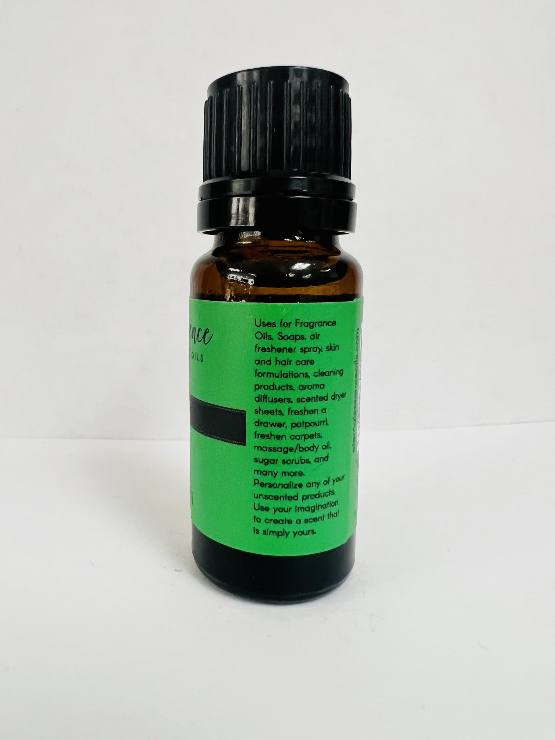 Goutteur Eternal Essence Pastèque sauvage, bouteille ambre 10 ml pour dosage précis.