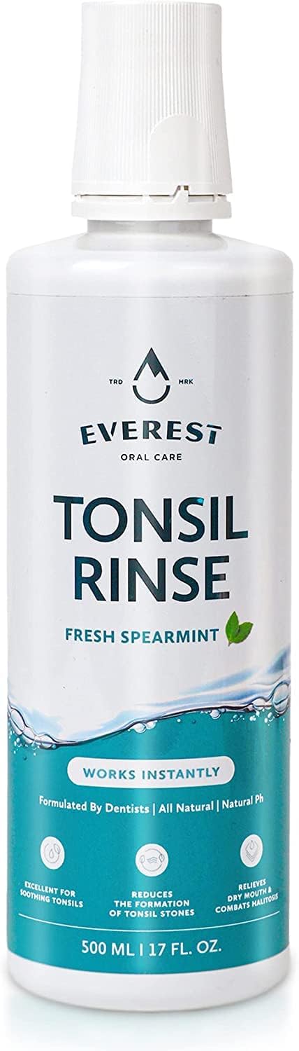 Everest Oral Care montre la bouteille menthe verte pour haleine fraîche.