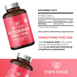 Eve's Cycle nattokinase - prise quotidienne près d'un verre d'eau.