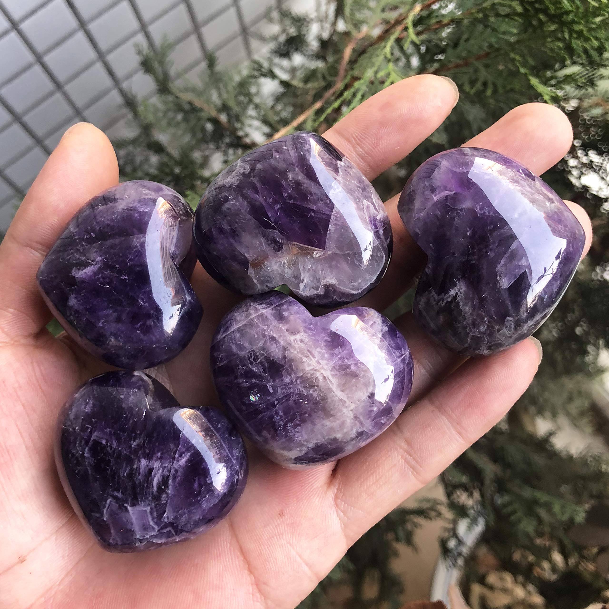 Favoramulet améthyste, cœur polie, cadeau élégant pour soutien émotionnel et décor intérieur.