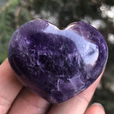 Favoramulet cœur améthyste, pierre de poche, favorise relaxation et concentration au quotidien.